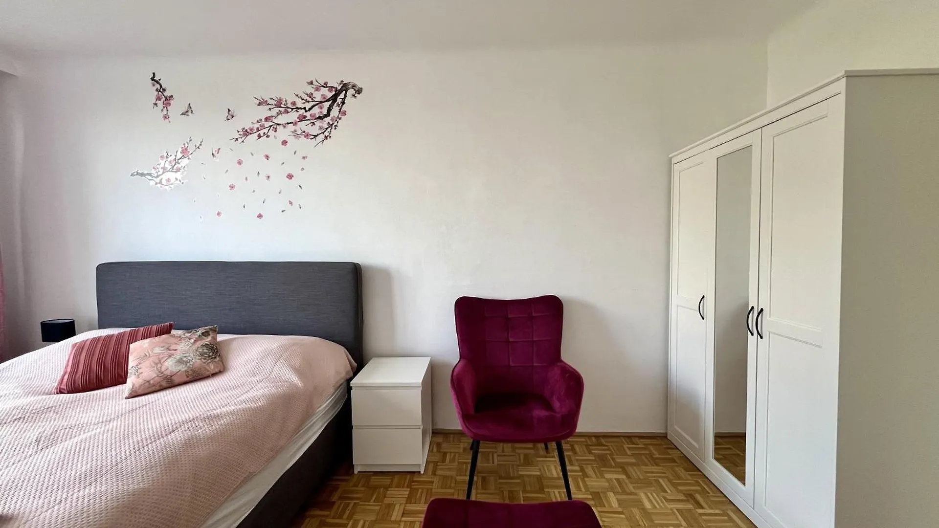 Huge Family Apartment 0*, Vienna